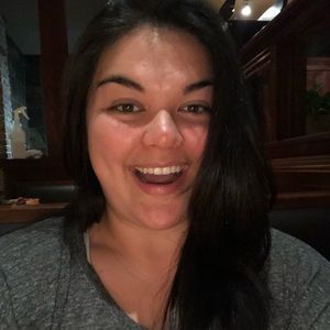 Meet your Posher, Liz